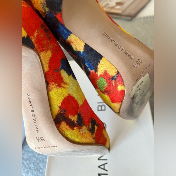 Manolo pumps - Picture 4 of 9